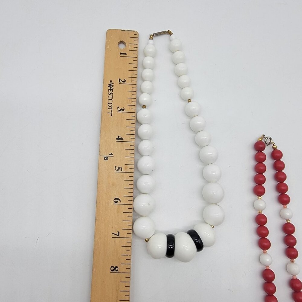 LOT OF 3 SINGLE STRAND BEADED NECKLACES MULTI COLORED BEADS - Picture 9 of 10